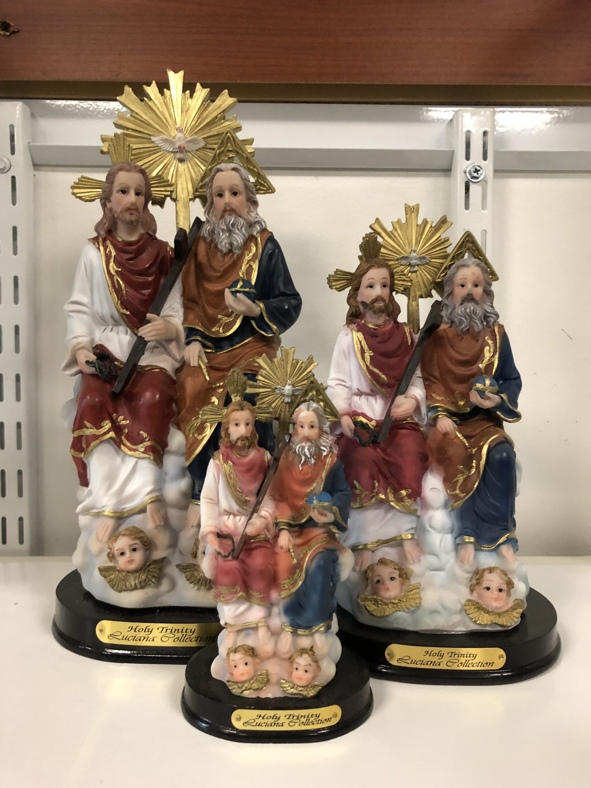 Holy Trinity Statue Botánica Poder y Vida